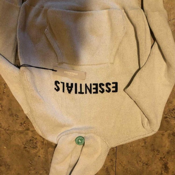 Essentials Fear Of God hoodie oatmeal xs - Picture 5 of 6